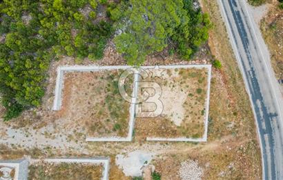 KONYAALTI HURMA'DA DOĞA VE ŞEHİR MANZARALI 912 m² ARAZİ