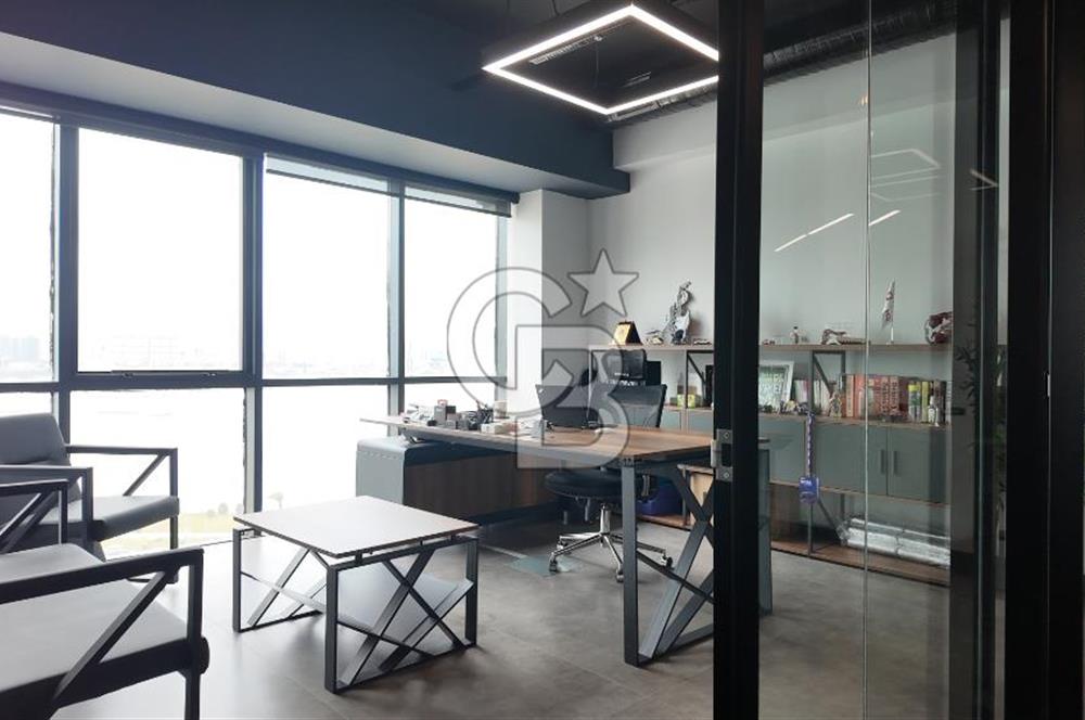 TEPEKULE İŞ VE KONGRE MERKEZİNDE DENİZ MANZARALI SATILIK OFİS