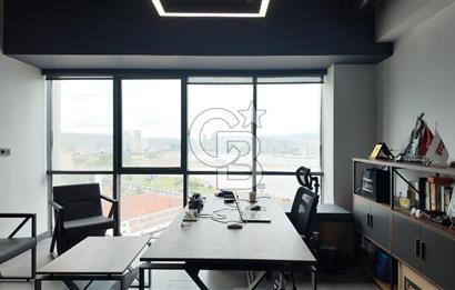 TEPEKULE İŞ VE KONGRE MERKEZİNDE DENİZ MANZARALI SATILIK OFİS