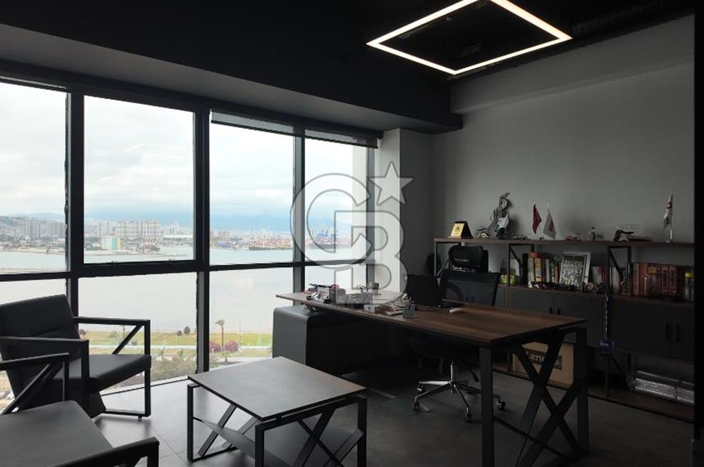 TEPEKULE İŞ VE KONGRE MERKEZİNDE DENİZ MANZARALI SATILIK OFİS