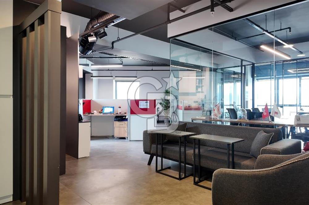 TEPEKULE İŞ VE KONGRE MERKEZİNDE DENİZ MANZARALI SATILIK OFİS