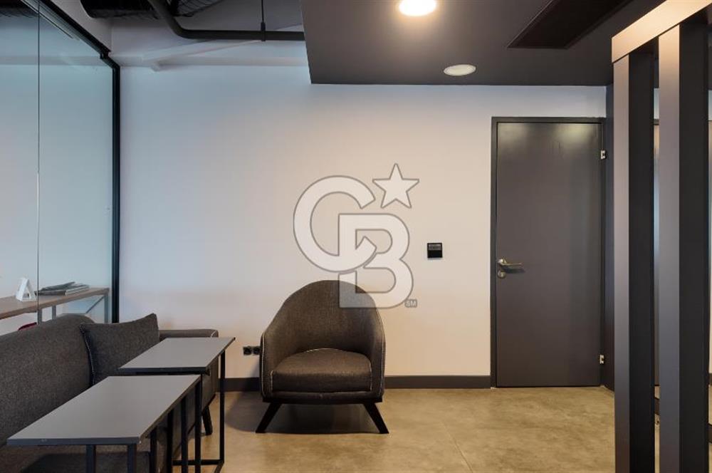 TEPEKULE İŞ VE KONGRE MERKEZİNDE DENİZ MANZARALI SATILIK OFİS