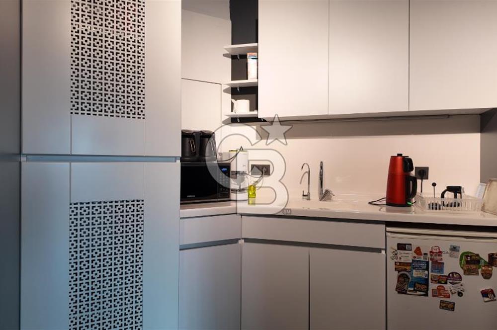 TEPEKULE İŞ VE KONGRE MERKEZİNDE DENİZ MANZARALI SATILIK OFİS