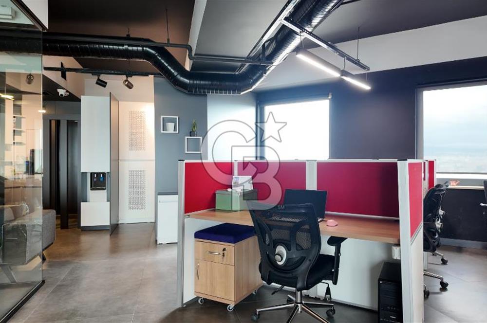 TEPEKULE İŞ VE KONGRE MERKEZİNDE DENİZ MANZARALI SATILIK OFİS