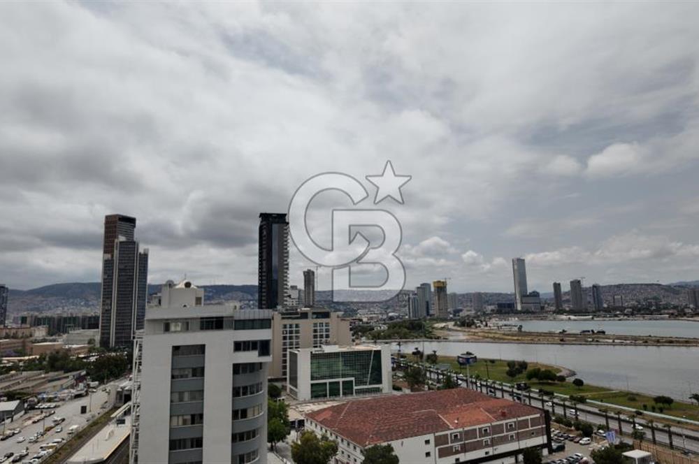 TEPEKULE İŞ VE KONGRE MERKEZİNDE DENİZ MANZARALI SATILIK OFİS