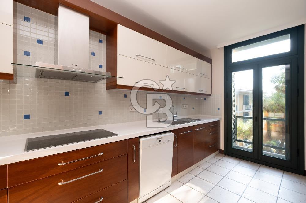 ALTUNİZADE MESA KORU EVLERİ, YENİLENMİŞ 4+1  TAŞINMAYA HAZIR DAİRE 