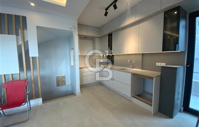 ORTAKENT’TE SATILIK DENİZ VE ŞEHİR MANZARALI TRİPLEKS VİLLA