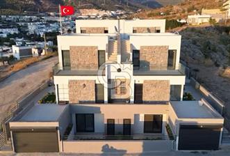 ORTAKENT’TE SATILIK DENİZ VE ŞEHİR MANZARALI TRİPLEKS VİLLA - 7 - 319809