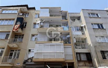 KONAK HALİL RIFAT CADDESİNDE 80 M² FERAH 2+1 DAİRE 