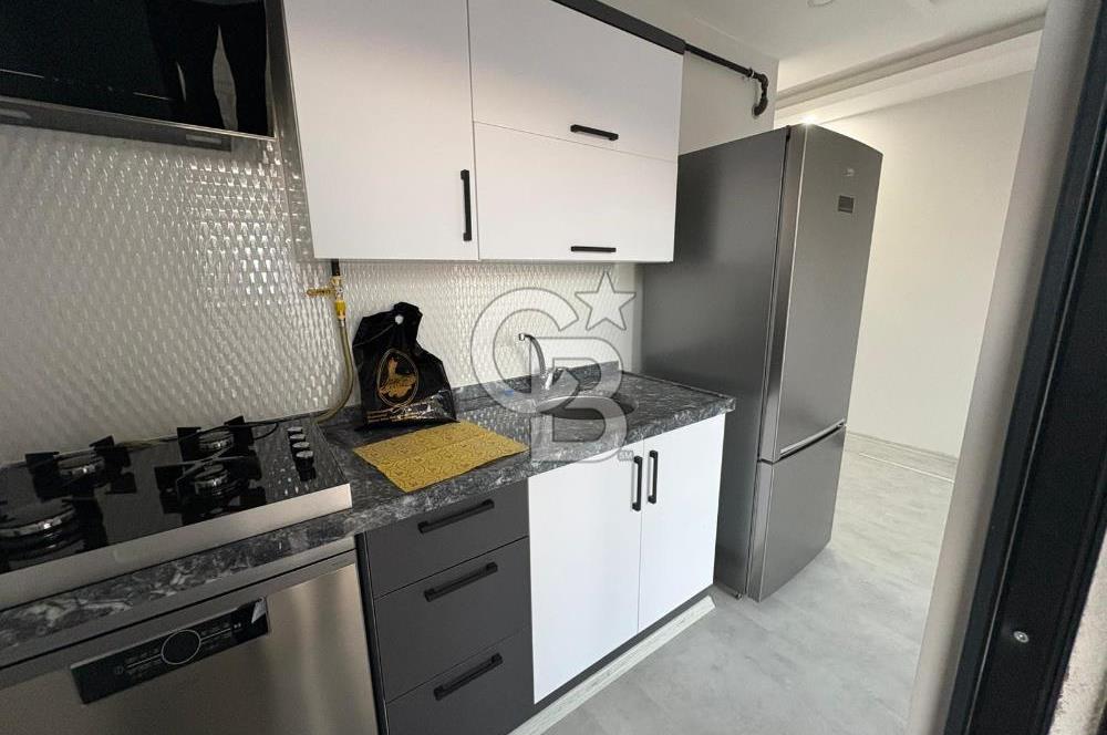 COLDWELL BANKER VONA MUSTAFA ŞEN'DEN KÖRFEZDE SATILIK 1+1 EŞYALI DAİRE