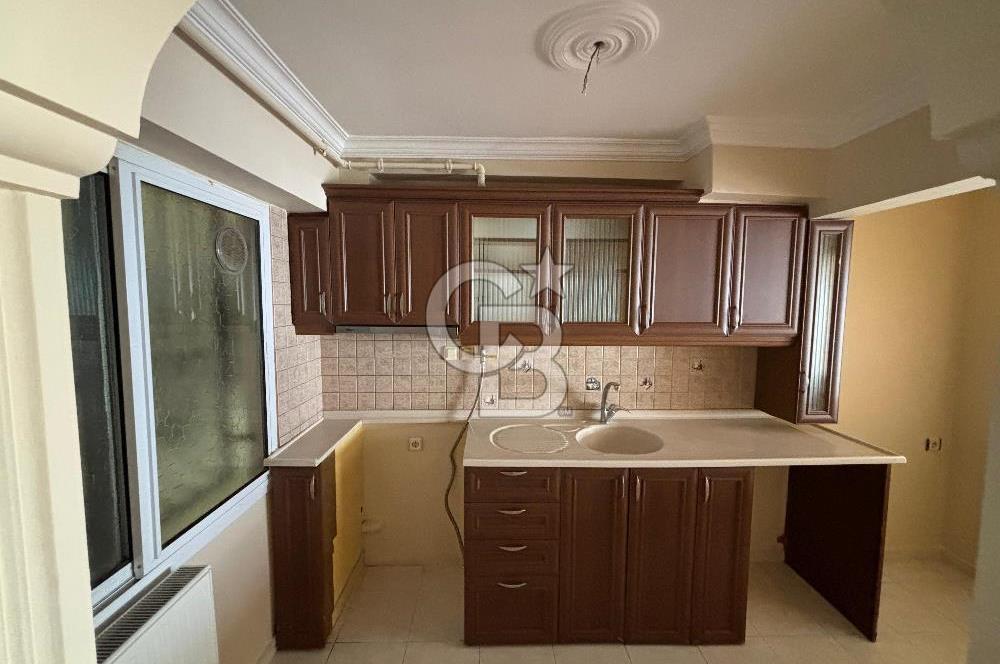 CB Yalı'dan Güzelyalı Mithatpaşa Caddesi Yakını Bakımlı 3+1 Daire