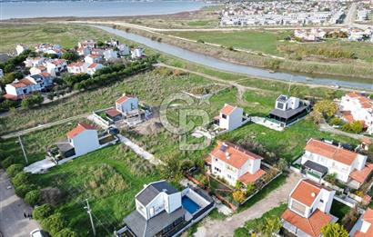 Ayvalık Altınova'da Denize Yakın Satılık imarlı Arsa 