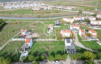 Ayvalık Altınova'da Denize Yakın Satılık imarlı Arsa 