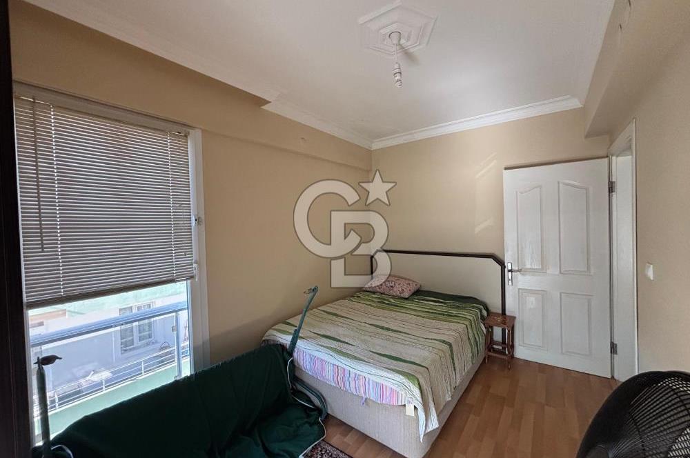 DİKİLİ ÇANDARLI MERKEZDE DENİZE YAKIN SATILIK ÇATI DUBLEKS DAİRE