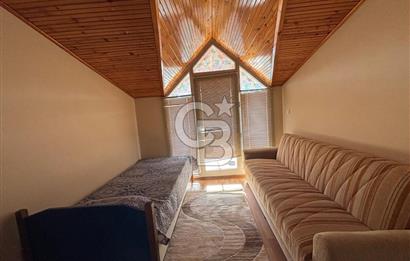 DİKİLİ ÇANDARLI MERKEZDE DENİZE YAKIN SATILIK ÇATI DUBLEKS DAİRE