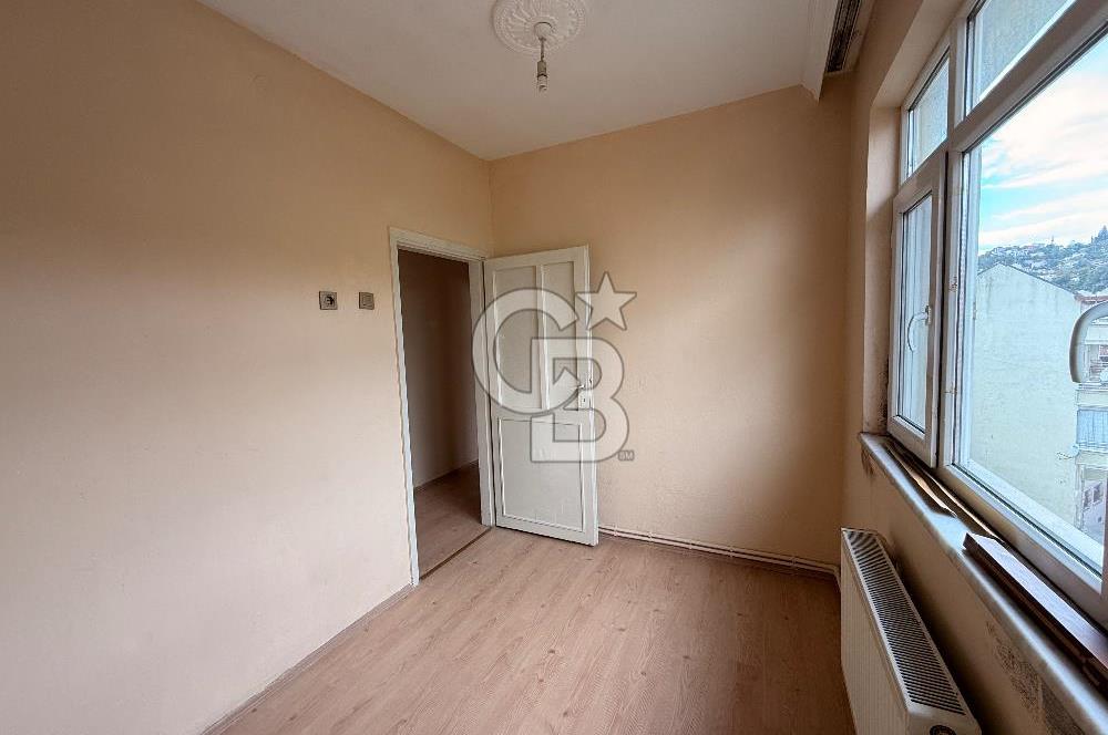 İZMİT MERKEZ CEDİT MAHALLESİ DENİZ MANZARALI 3+1 SATILIK DAİRE