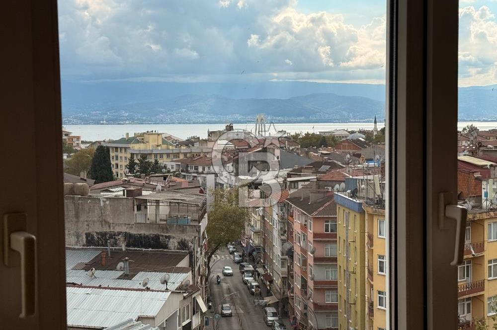 İZMİT MERKEZ CEDİT MAHALLESİ DENİZ MANZARALI 3+1 SATILIK DAİRE