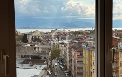 İZMİT MERKEZ CEDİT MAHALLESİ DENİZ MANZARALI 3+1 SATILIK DAİRE