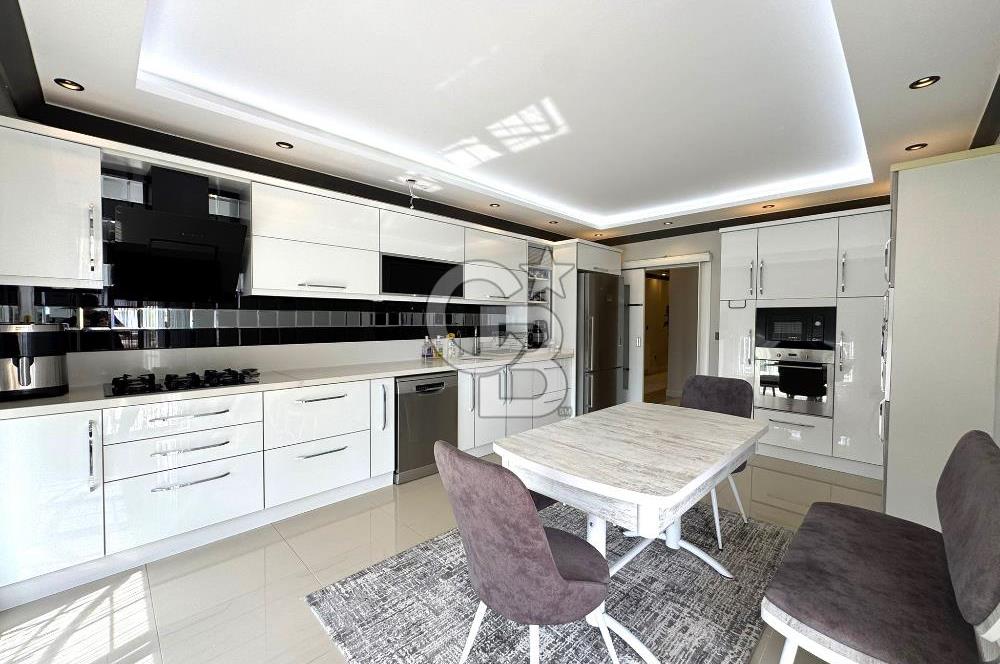 HAMİDİYE'DE MODERN TASARIMLI ÇOK ŞIK 5+1 ULTRA LÜKS DAİRE