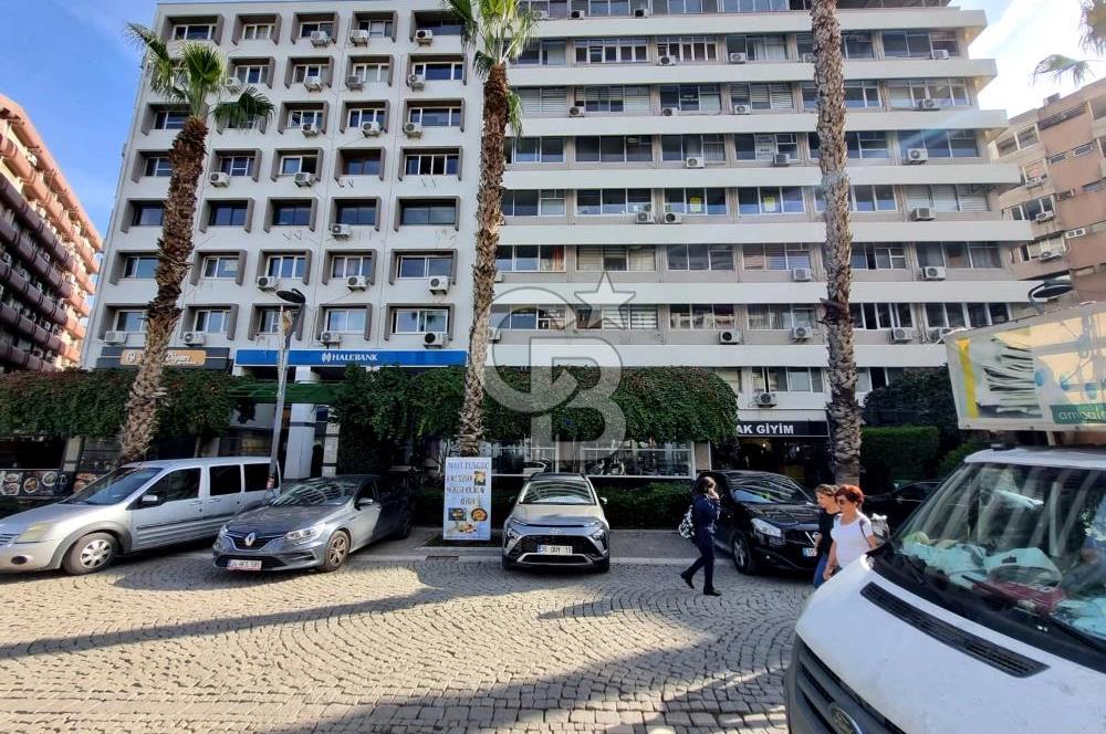 İZMİR KONAK CUMHURİYET İŞ HANI SATILIK OFİS