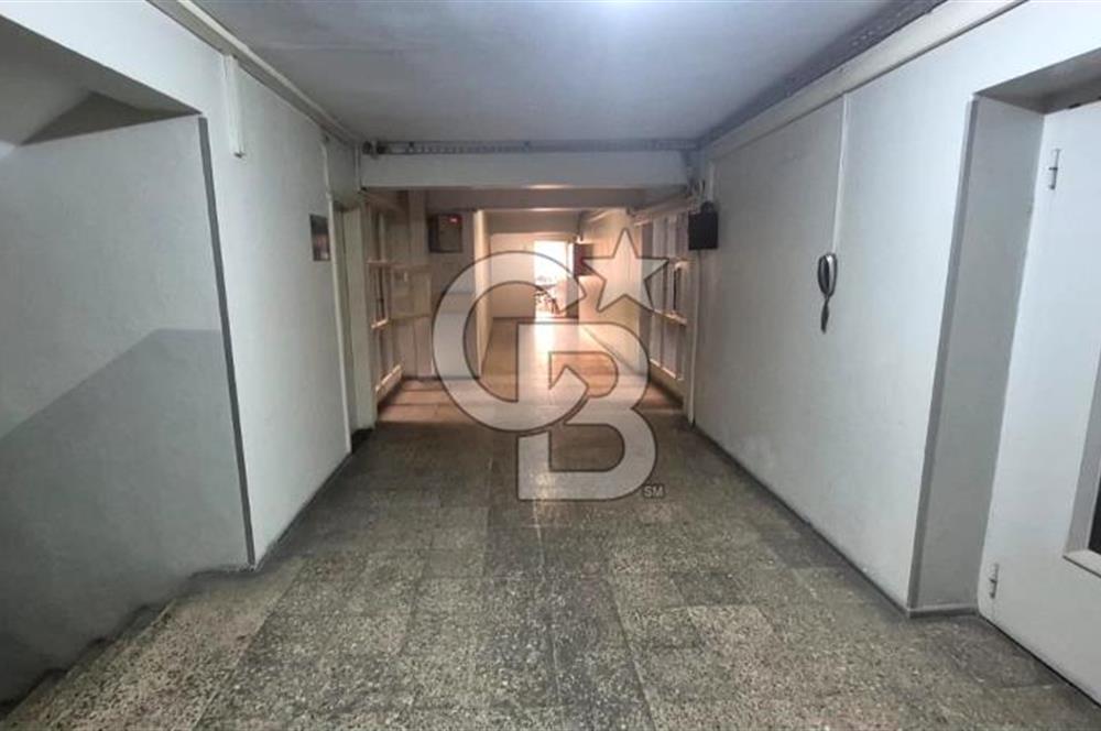 İzmir Konak Salihağa İş Hanı Satılık Ofis