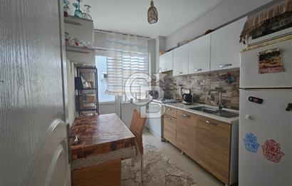 Ayvalık Ali Çetinkaya Mah.'de Satılık Arakat 2+1 Daire