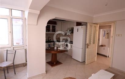 İnönü Cd. üzeri Göztepe Stadı karşısı mükemmel konumlu kiralık..