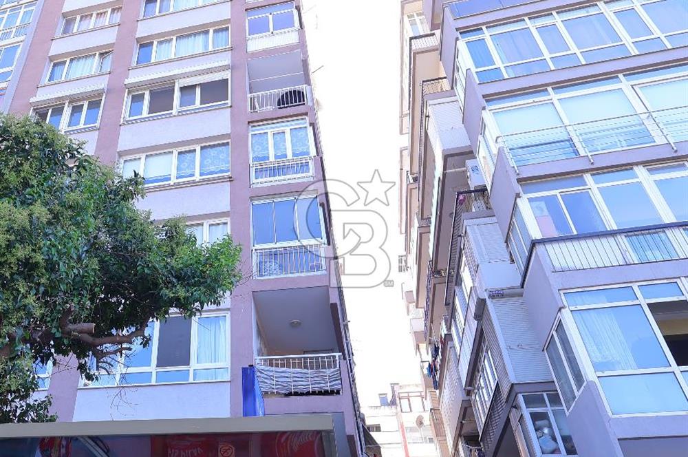 İnönü Cd. üzeri Göztepe Stadı karşısı mükemmel konumlu kiralık..