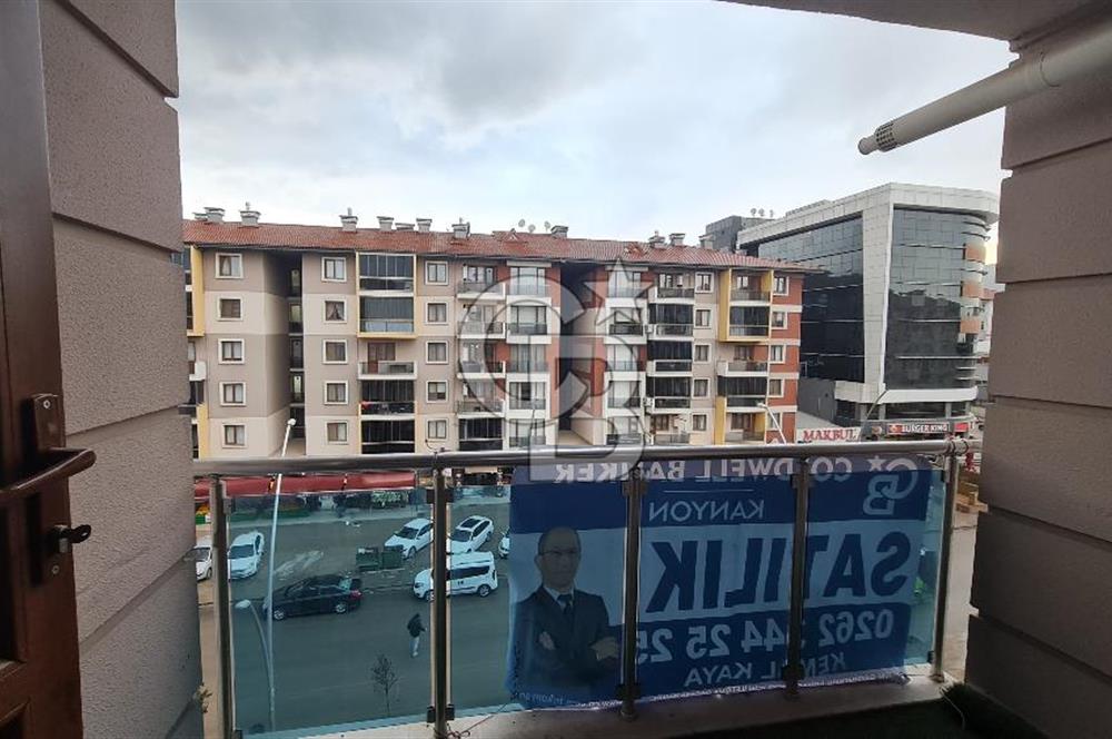 KÖRFEZ PETKİMPARKTA SATILIK CADDEYE CEPHE 3+1 FIRSAT DAİRE