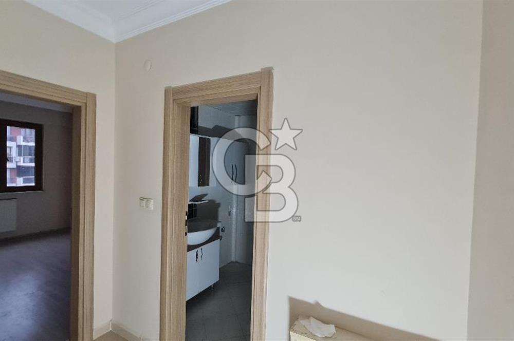 KÖRFEZ PETKİMPARKTA SATILIK CADDEYE CEPHE 3+1 FIRSAT DAİRE