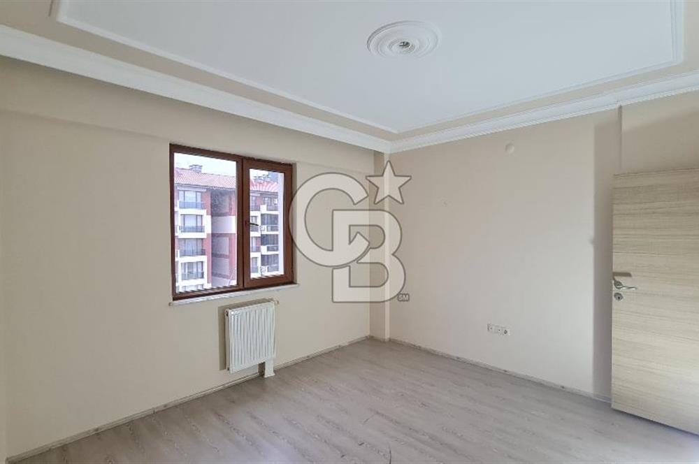 KÖRFEZ PETKİMPARKTA SATILIK CADDEYE CEPHE 3+1 FIRSAT DAİRE