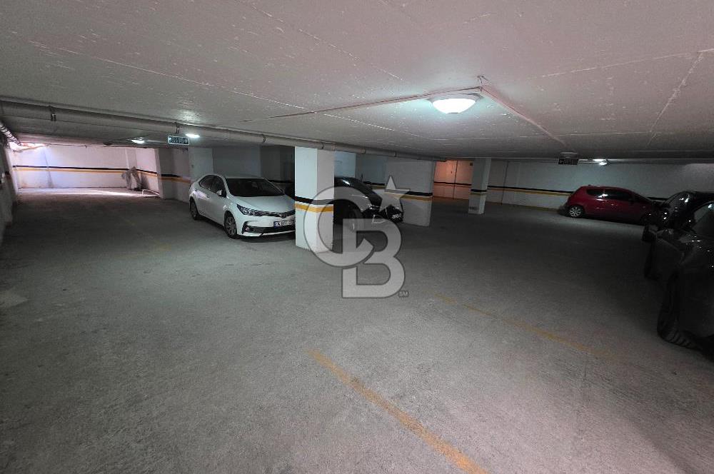Elalmış Caddesinde Kapalı Otoparklı, Ferah 2+1 Satılık Daire