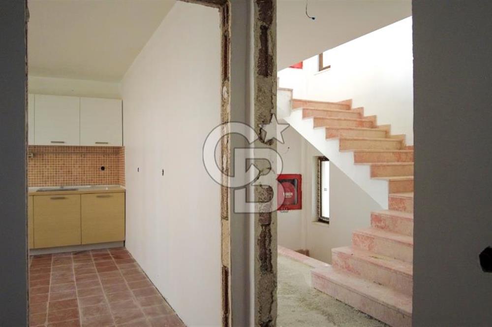 BEYTEPE MERKEZİ LOKASYONDA İLERİ NATAMAM 6+2 VİLLA 