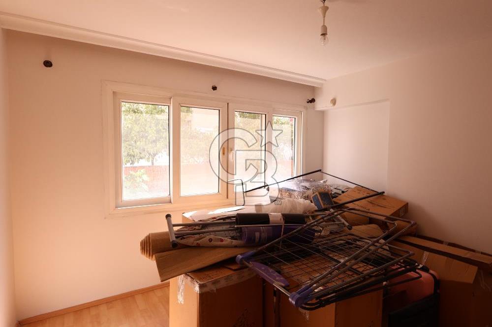 İnönü Cd. üzeri Göztepe Stadı karşısı mükemmel konumlu kiralık..