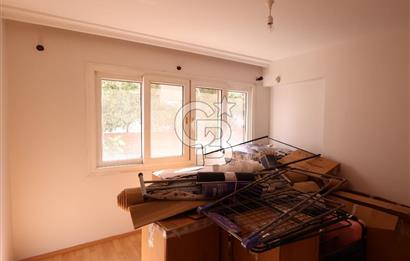 İnönü Cd. üzeri Göztepe Stadı karşısı mükemmel konumlu kiralık..