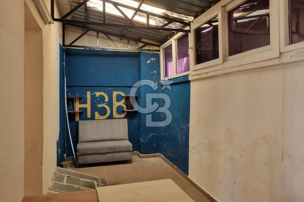 Bayraklı İzban Yanı Kiralık 2 Katlı Tarihi Müstakil Taş Bina