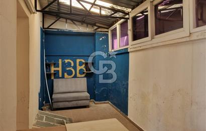 Bayraklı İzban Yanı Kiralık 2 Katlı Tarihi Müstakil Taş Bina