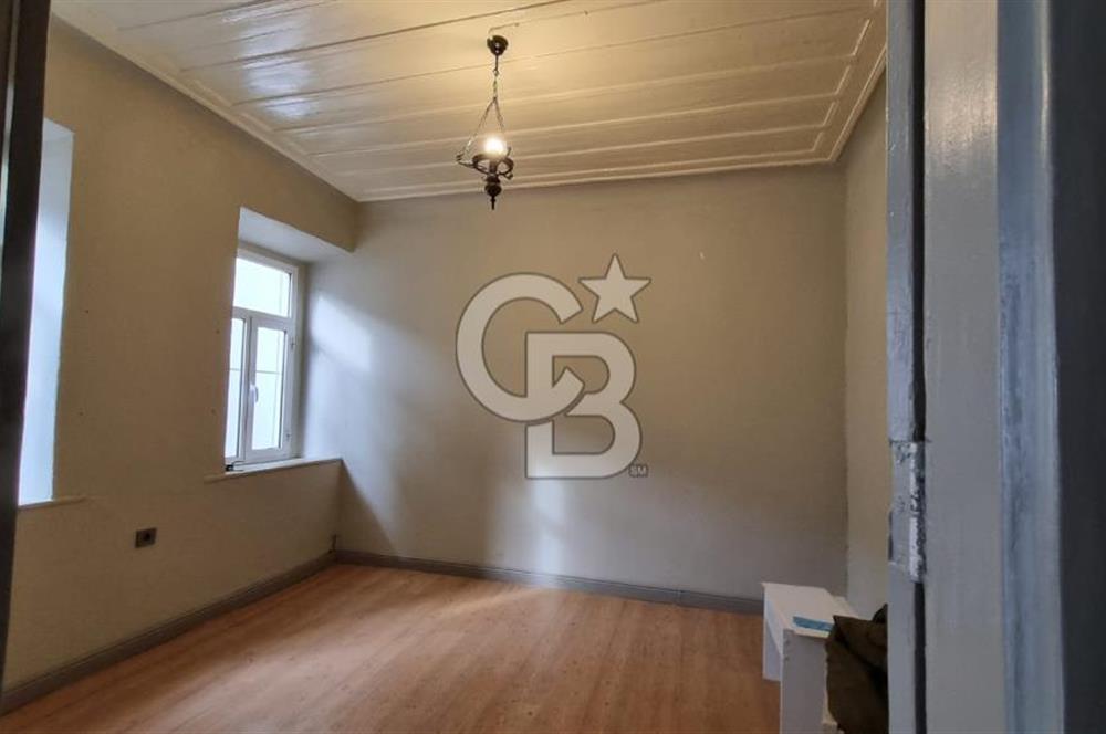 Bayraklı İzban Yanı Kiralık 2 Katlı Tarihi Müstakil Taş Bina