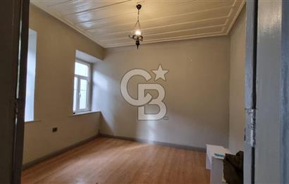 Bayraklı İzban Yanı Kiralık 2 Katlı Tarihi Müstakil Taş Bina