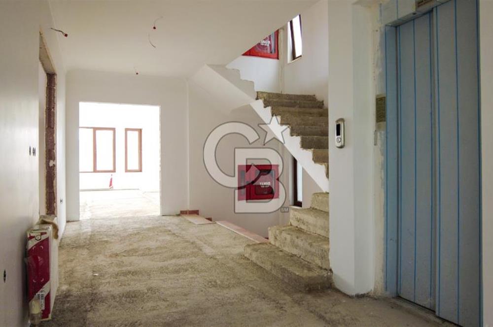 BEYTEPE MERKEZİ LOKASYONDA İLERİ NATAMAM 6+2 VİLLA 