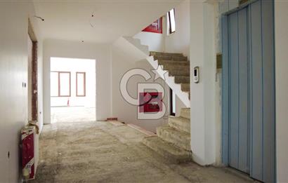 BEYTEPE MERKEZİ LOKASYONDA İLERİ NATAMAM 6+2 VİLLA 