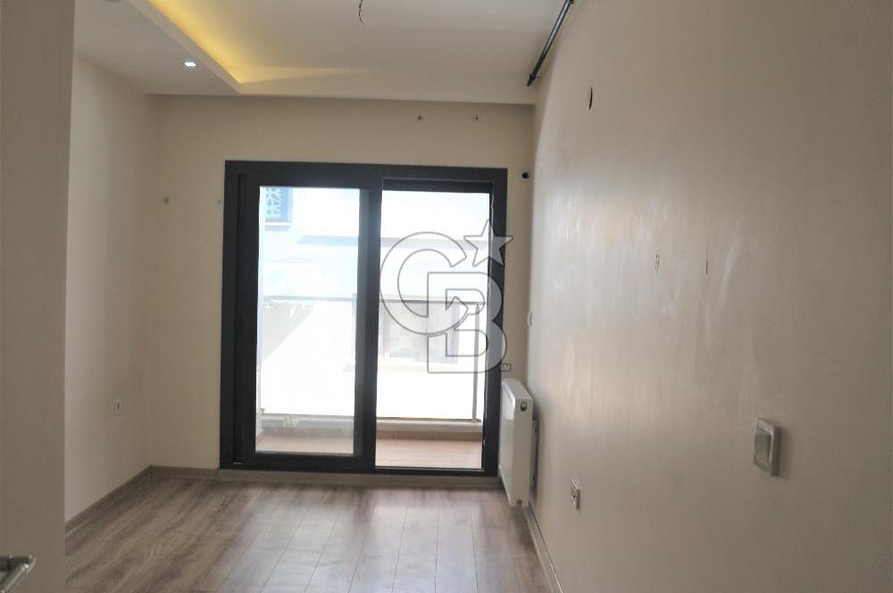 CUMHURİYET MAHALLESİ CADDEYE YAKIN KİRALIK 1+1 TEMİZ DAİRE