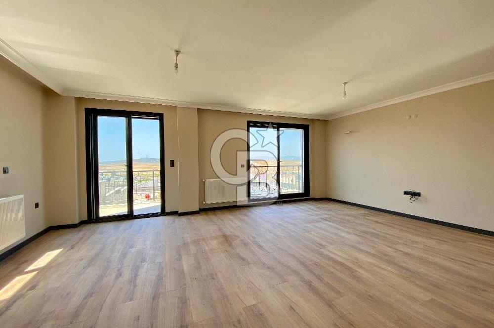 Seferihisar Iyonya Konakları’nda Satılık Lüks 5+2 Villa – Geniş Bahçe & Havuz Keyfi!