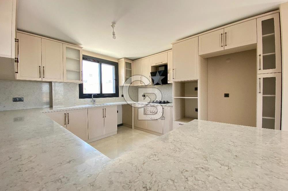 Seferihisar Iyonya Konakları’nda Satılık Lüks 5+2 Villa – Geniş Bahçe & Havuz Keyfi!