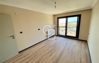 Seferihisar Iyonya Konakları’nda Satılık Lüks 5+2 Villa – Geniş Bahçe & Havuz Keyfi!