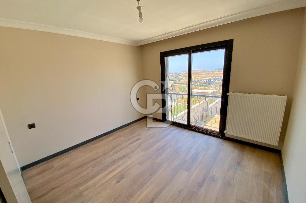 Seferihisar Iyonya Konakları’nda Satılık Lüks 5+2 Villa – Geniş Bahçe & Havuz Keyfi!