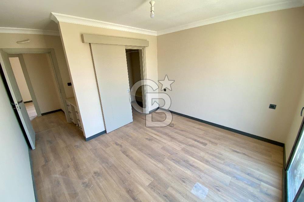 Seferihisar Iyonya Konakları’nda Satılık Lüks 5+2 Villa – Geniş Bahçe & Havuz Keyfi!