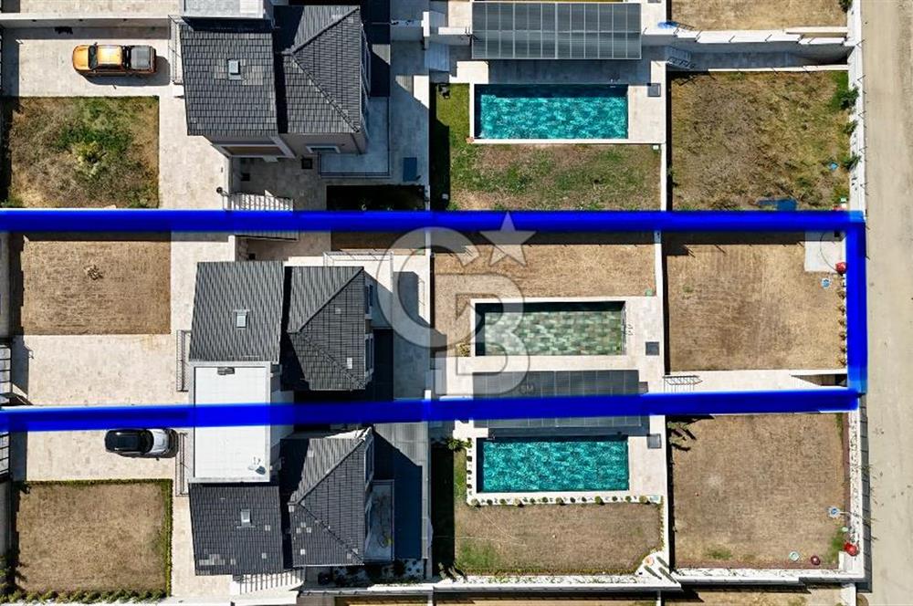 Seferihisar Iyonya Konakları’nda Satılık Lüks 5+2 Villa – Geniş Bahçe & Havuz Keyfi!