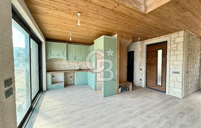 Urla Balıklıova – Çınar Konaklarında Satılık Villa