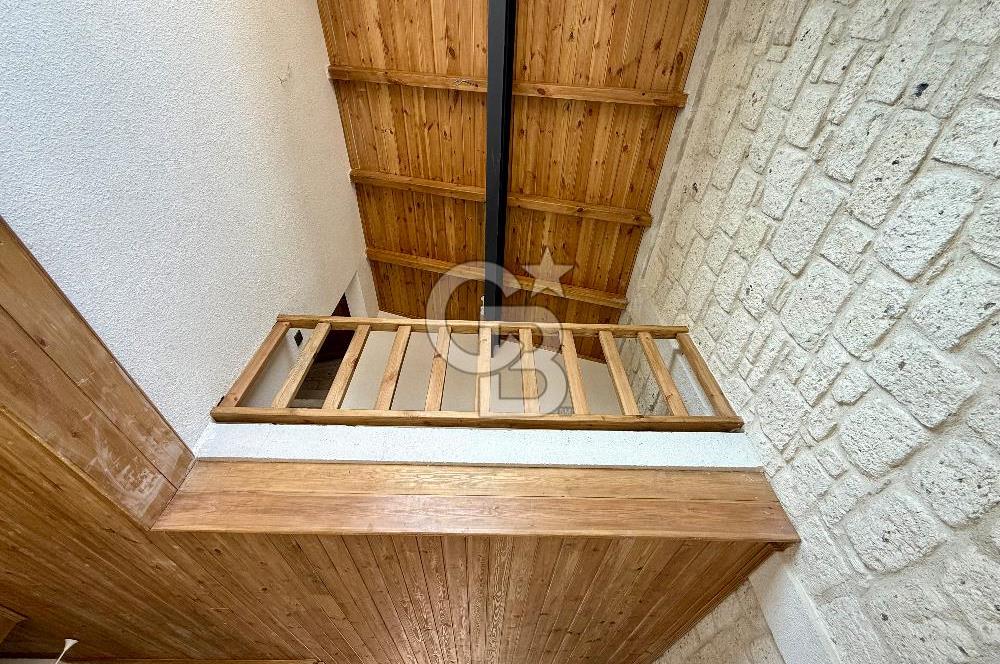 Urla Balıklıova – Çınar Konaklarında Satılık Villa